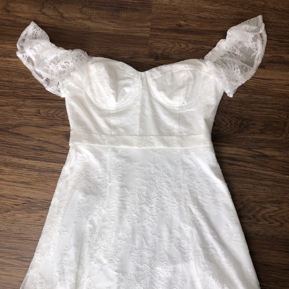 Astr Poppy Off Shoulder Lace Bustier Dress - Picture 3 of 8